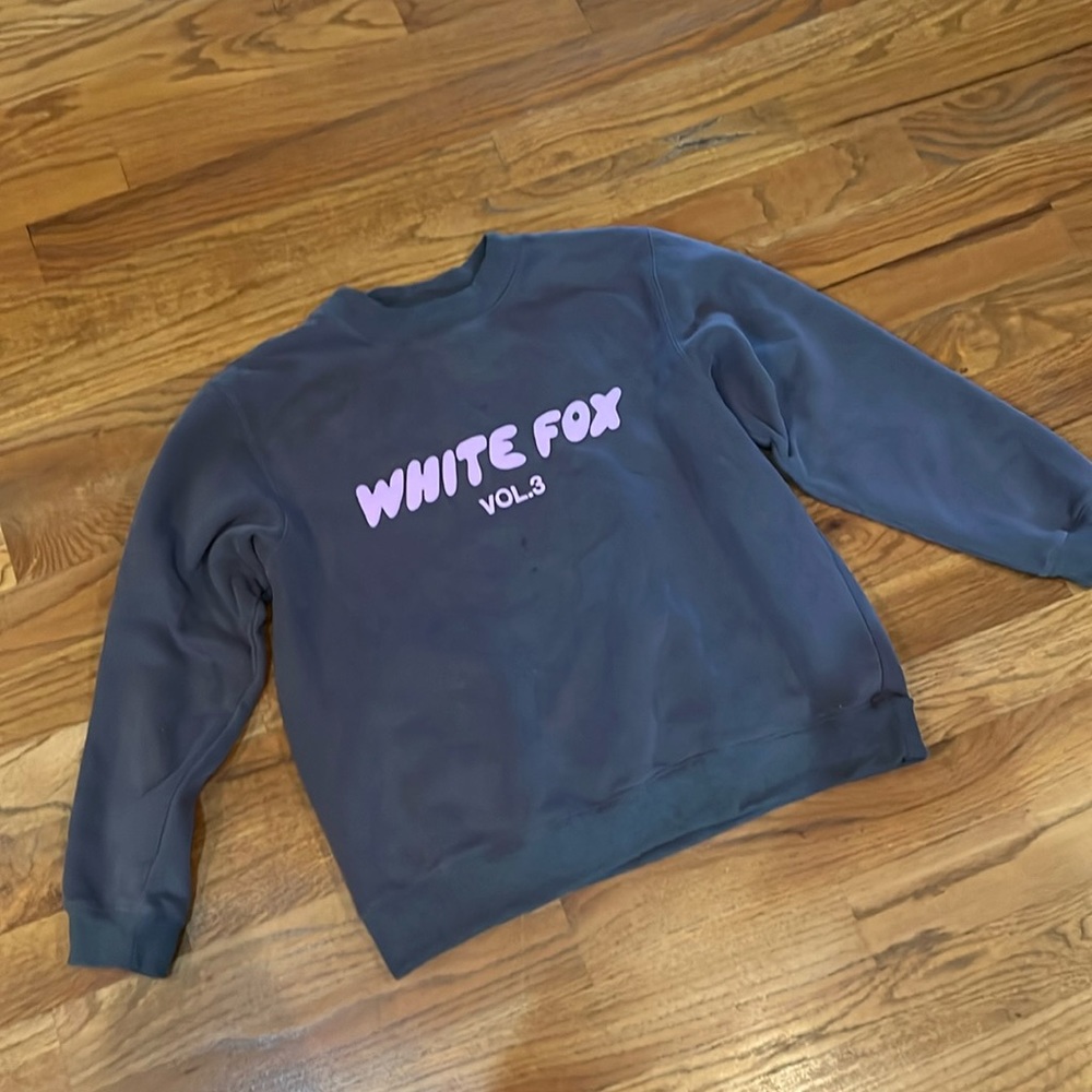 White fox boutique crew sweatshirt dark gray purple vol 3 size large
